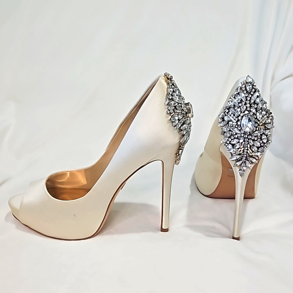 Badgley Mischka Ivory Satin Crystal Embellished Peep Toe Pumps